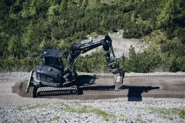 Erdarbeiten Scheeraeumung Wegsanierung Bagger Grabungen Erdbewegung Bagger Tirol Terfens Orgler Notruf Notdienst Unwetter Rohrbrüche Rohrbruch Erdbewegung Schwaz