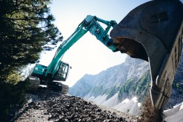 Erdarbeiten Scheeraeumung Wegsanierung Bagger Grabungen Erdbewegung Bagger Tirol Terfens Orgler Notruf Notdienst Unwetter Rohrbrüche Rohrbruch Erdbewegung Schwaz
