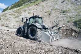 Erdarbeiten Scheeraeumung Wegsanierung Bagger Grabungen Erdbewegung Bagger Tirol Terfens Orgler Notruf Notdienst Unwetter Rohrbrüche Rohrbruch Erdbewegung Schwaz